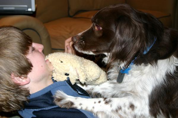 Gopher shares a tug toy